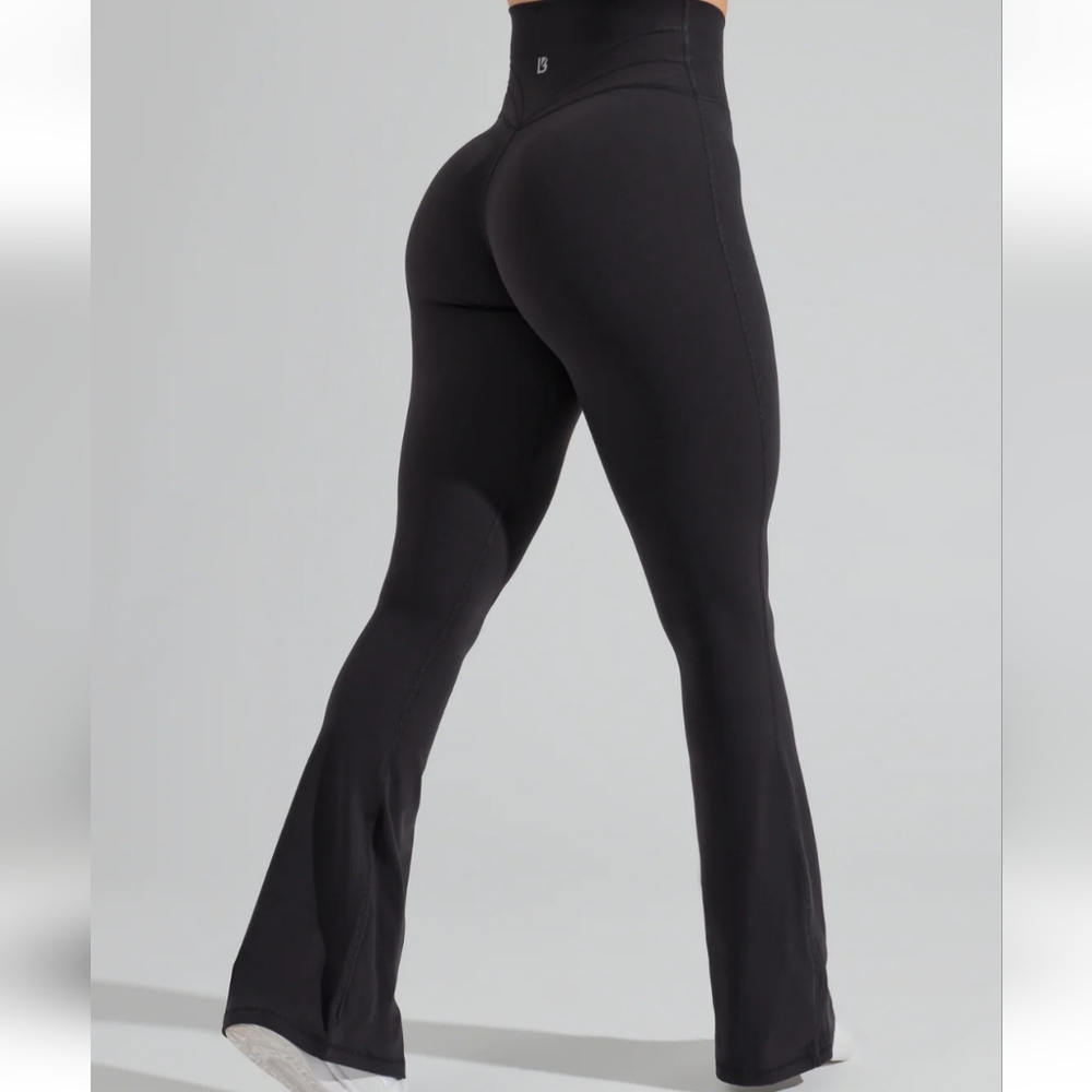 Buffbunny flare leggings